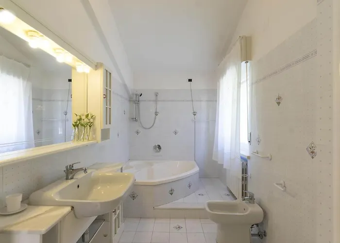 46 - Splendida Singola Al Taunus Con Vista Mare E Ampio Giardino - Inclusa * Numana